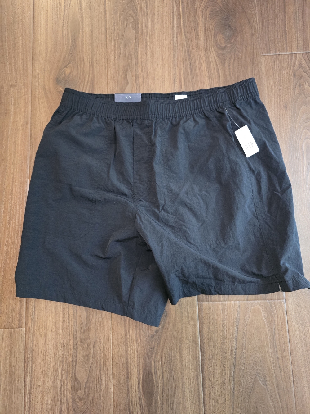 GAP Men's Black Athletic Elastic-Waist Shorts
